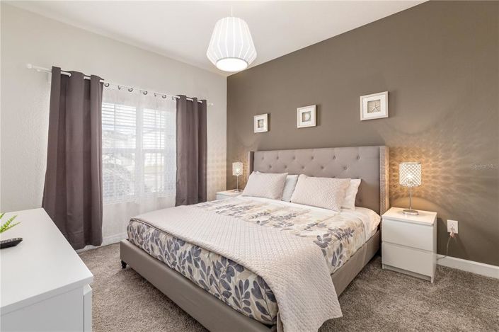 Image No.17-4 Bed Townhouse for sale