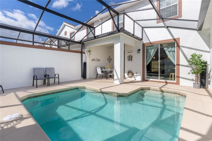 Image No.19-4 Bed Townhouse for sale