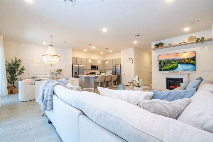 Image No.19-9 Bed Property for sale