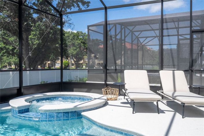 Image No.23-9 Bed Property for sale