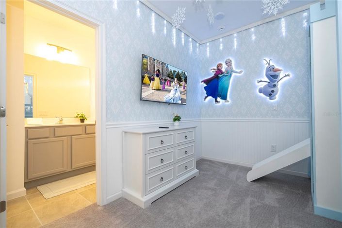 Image No.54-9 Bed Property for sale