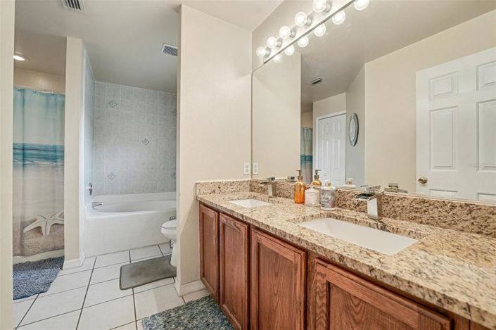 Image No.14-4 Bed Property for sale