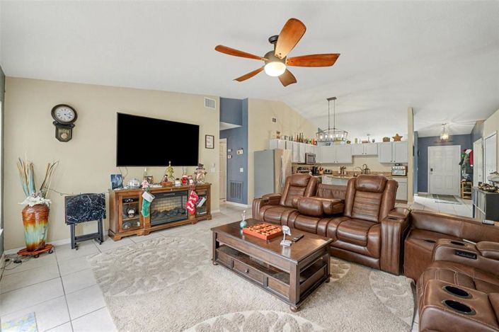 Image No.5-4 Bed Property for sale