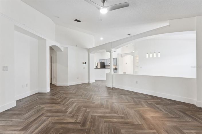 Image No.13-3 Bed Property for sale