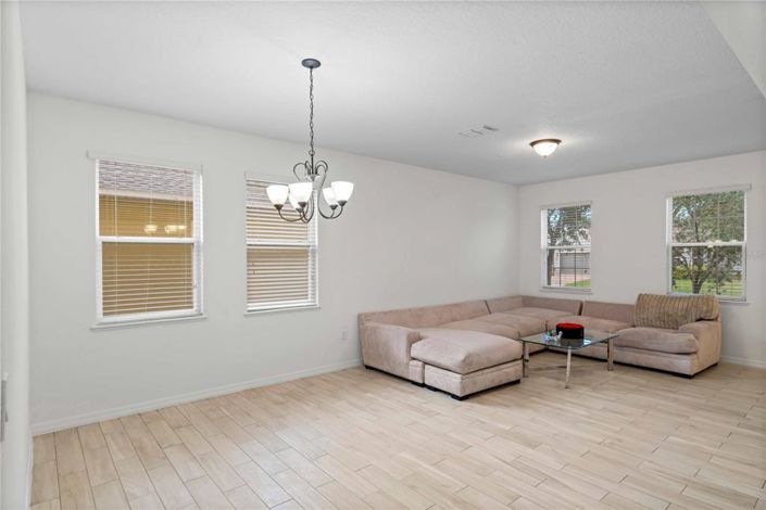 Image No.5-4 Bed Property for sale