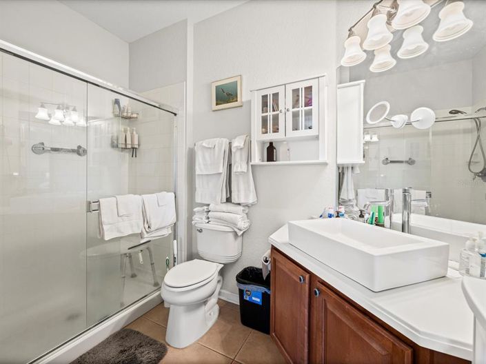 Image No.13-3 Bed Property for sale