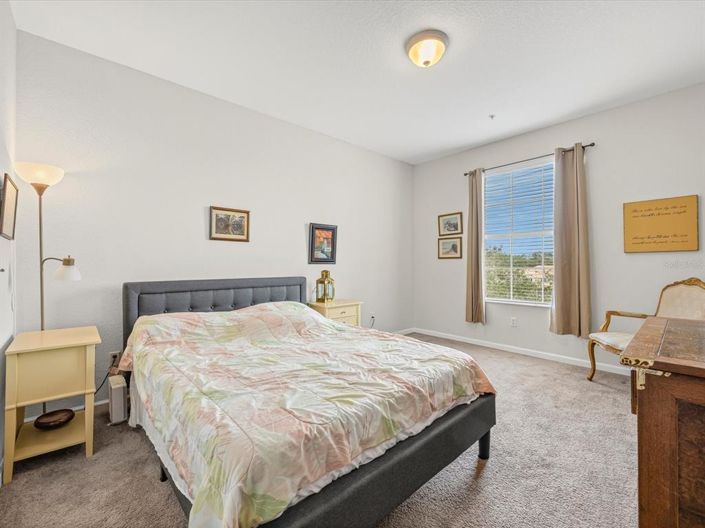 Image No.17-3 Bed Property for sale