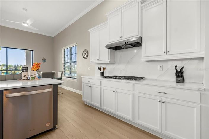 Image No.21-5 Bed Property for sale