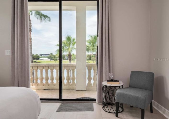 Image No.38-5 Bed Property for sale