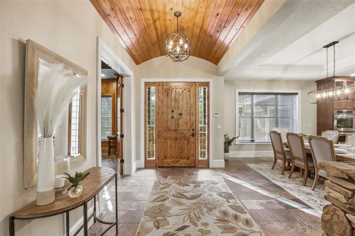 Image No.20-6 Bed Property for sale