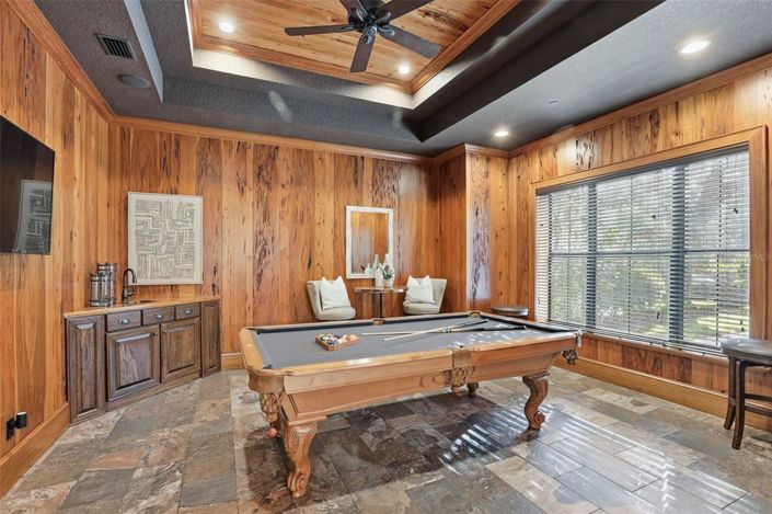 Image No.27-6 Bed Property for sale