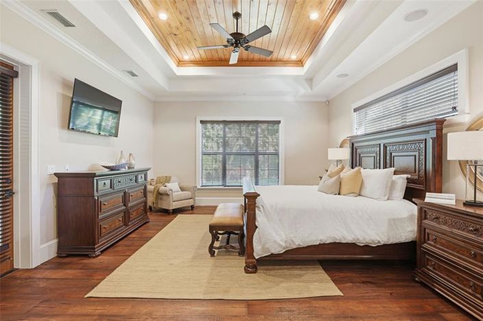 Image No.29-6 Bed Property for sale