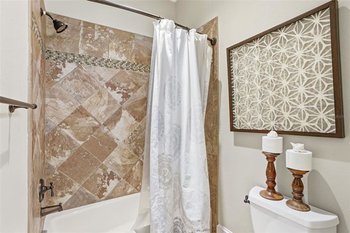 Image No.37-6 Bed Property for sale