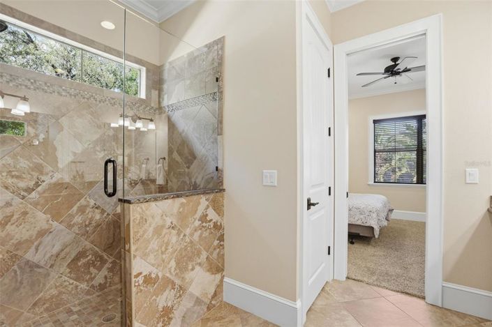 Image No.43-6 Bed Property for sale