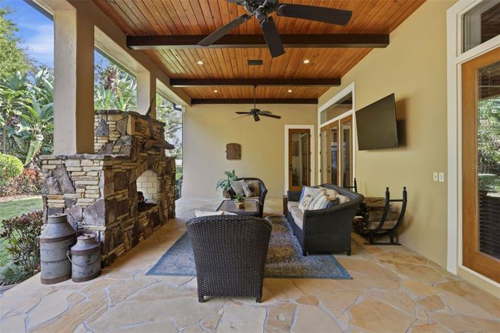 Image No.57-6 Bed Property for sale