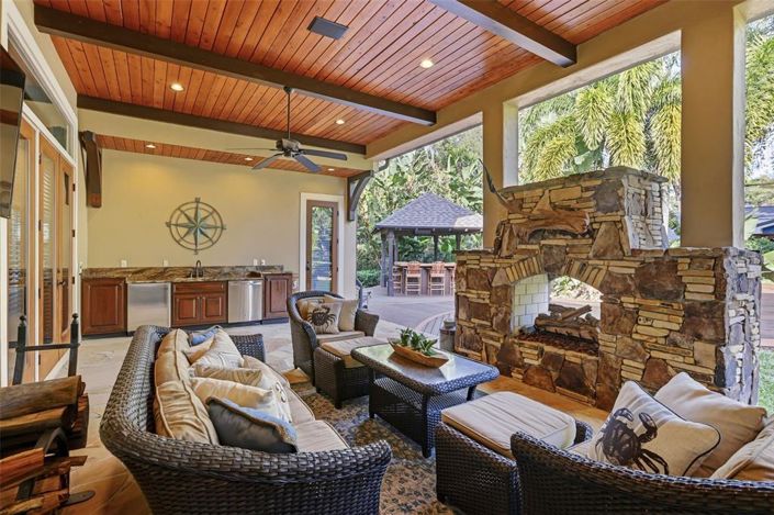 Image No.58-6 Bed Property for sale