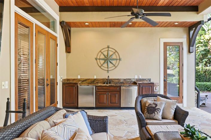 Image No.59-6 Bed Property for sale