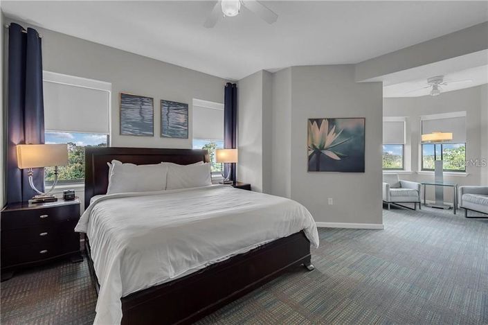 Image No.10-3 Bed Property for sale