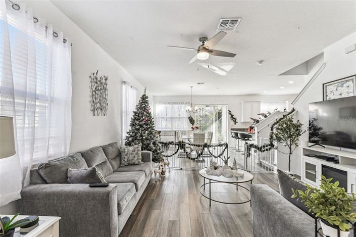 Image No.10-4 Bed Property for sale