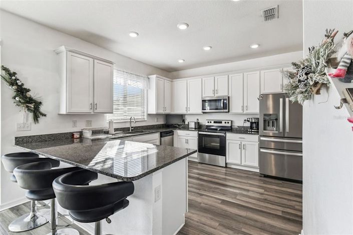 Image No.16-4 Bed Property for sale