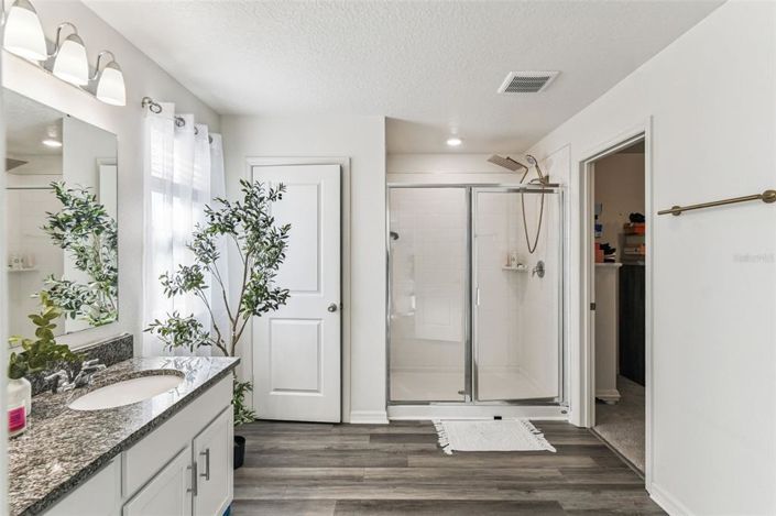 Image No.37-4 Bed Property for sale