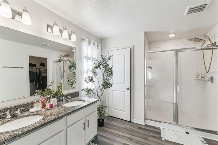 Image No.38-4 Bed Property for sale