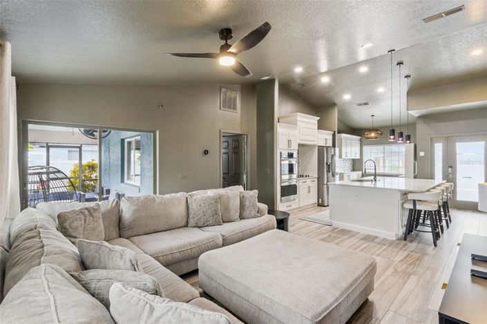 Image No.5-Propriété de 4 chambres à vendre à Davenport