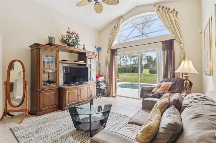 Image No.13-4 Bed Property for sale