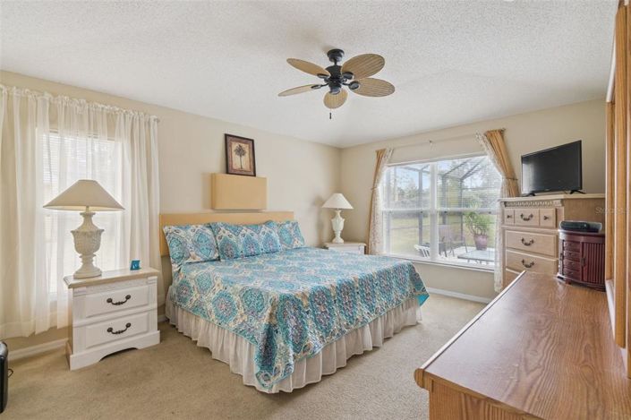 Image No.17-4 Bed Property for sale