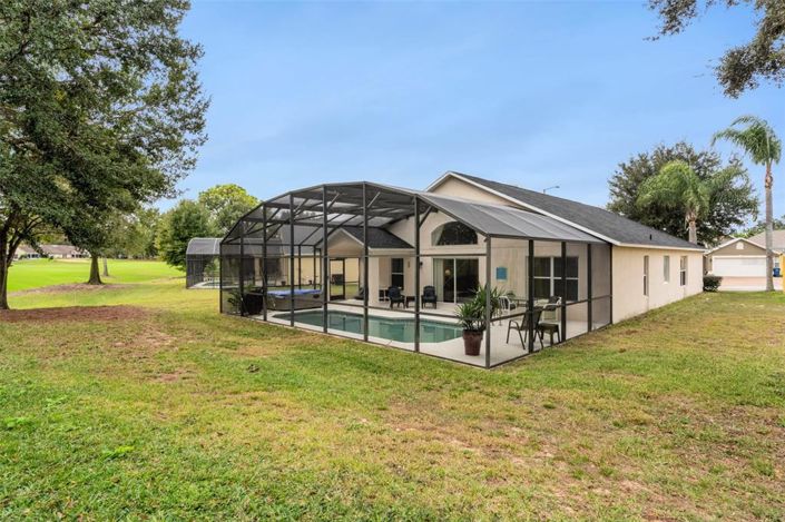 Image No.32-4 Bed Property for sale