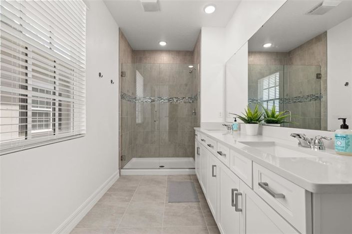 Image No.36-3 Bed Townhouse for sale