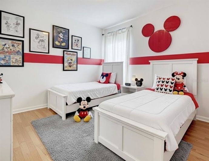 Image No.2-6 Bed Property for sale