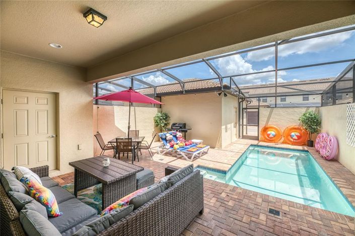 Image No.28-5 Bed Townhouse for sale