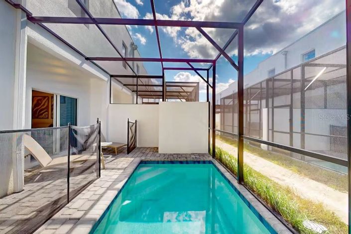 Image No.4-4 Bed Townhouse for sale