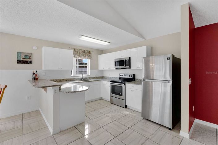 Image No.4-3 Bed Property for sale