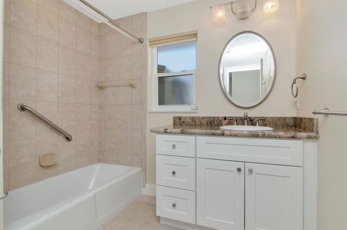 Image No.28-3 Bed Property for sale