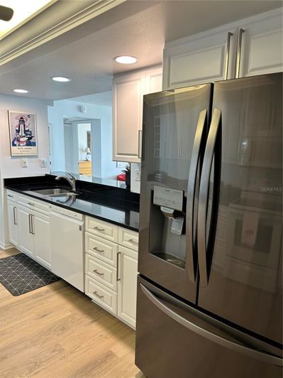 Image No.16-2 Bed Property for sale