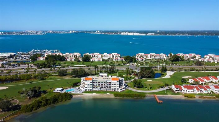 Image No.30-2 Bed Property for sale