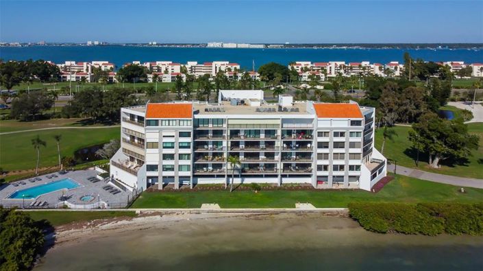 Image No.46-2 Bed Property for sale