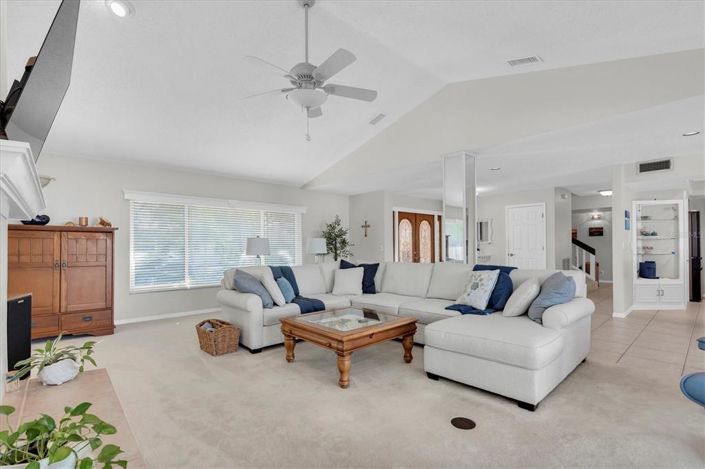 Image No.10-4 Bed Property for sale