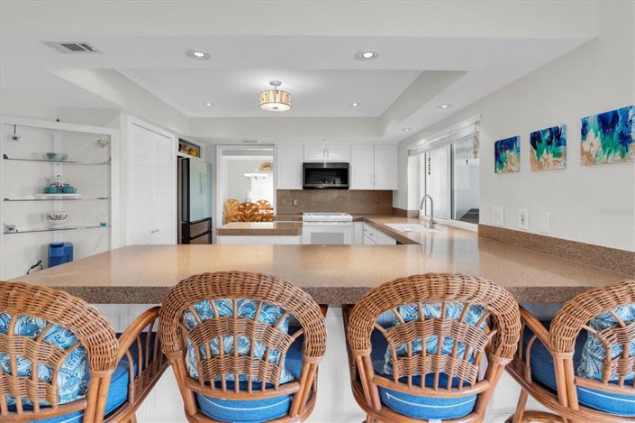 Image No.15-4 Bed Property for sale