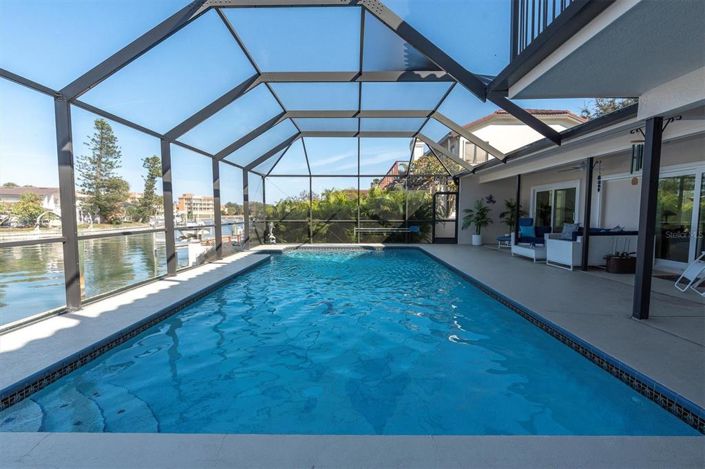 Image No.43-4 Bed Property for sale