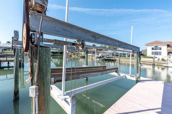 Image No.48-4 Bed Property for sale