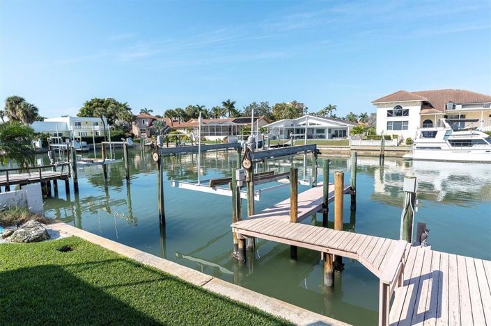 Image No.51-4 Bed Property for sale