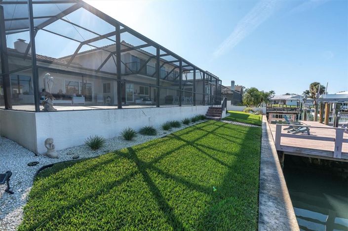 Image No.58-4 Bed Property for sale