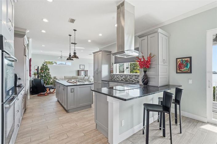 Image No.18-3 Bed Property for sale