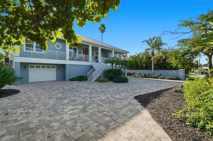 Image No.5-3 Bed Property for sale