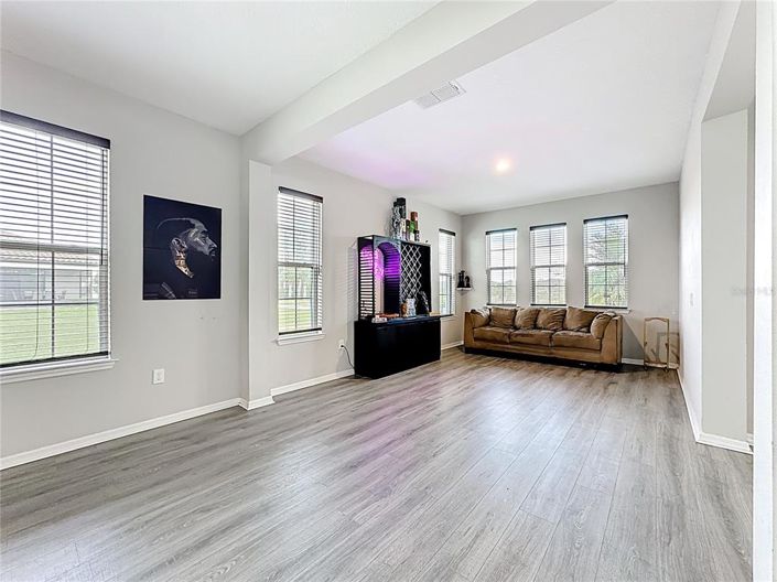 Image No.8-Propriété de 5 chambres à vendre à Kissimmee