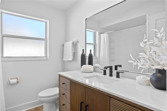 Image No.26-4 Bed Property for sale