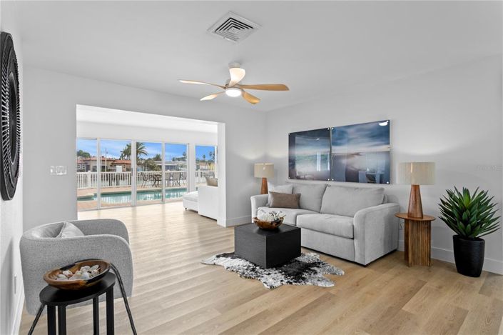 Image No.3-4 Bed Property for sale